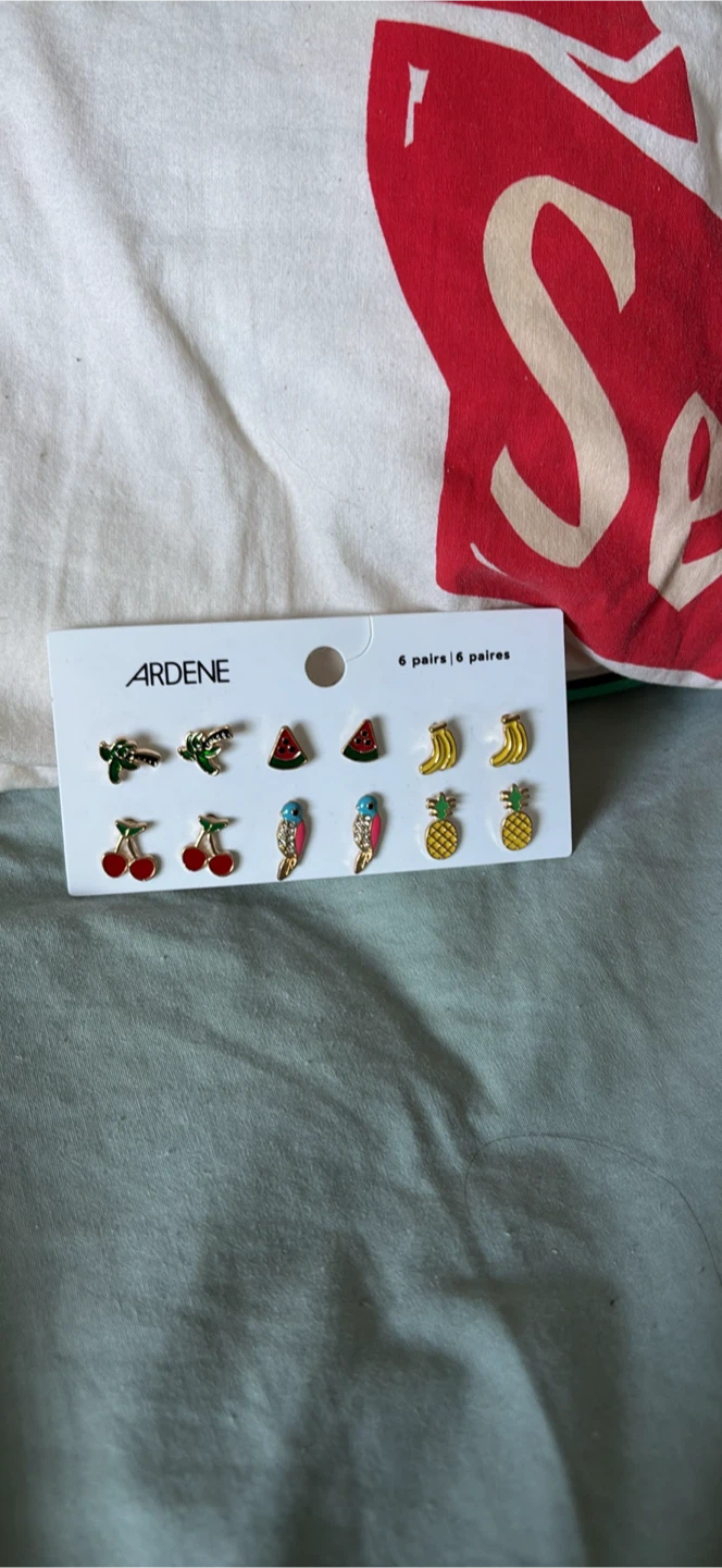Ardene piercings