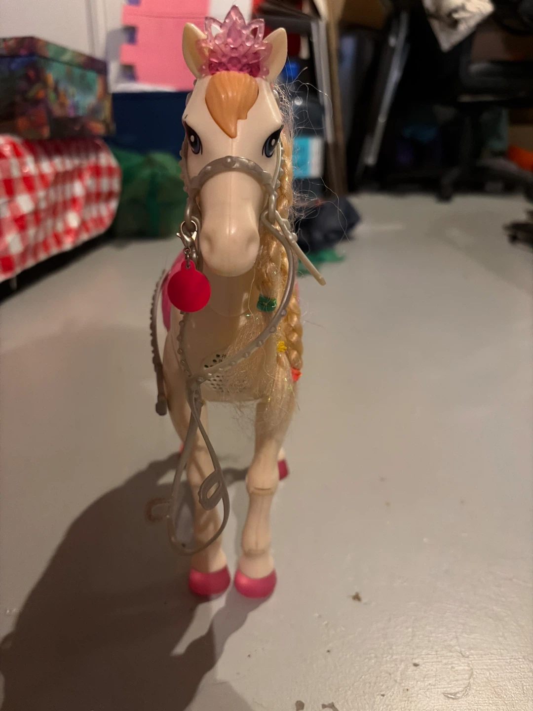 Barbie horse lights up and moves - photo 2