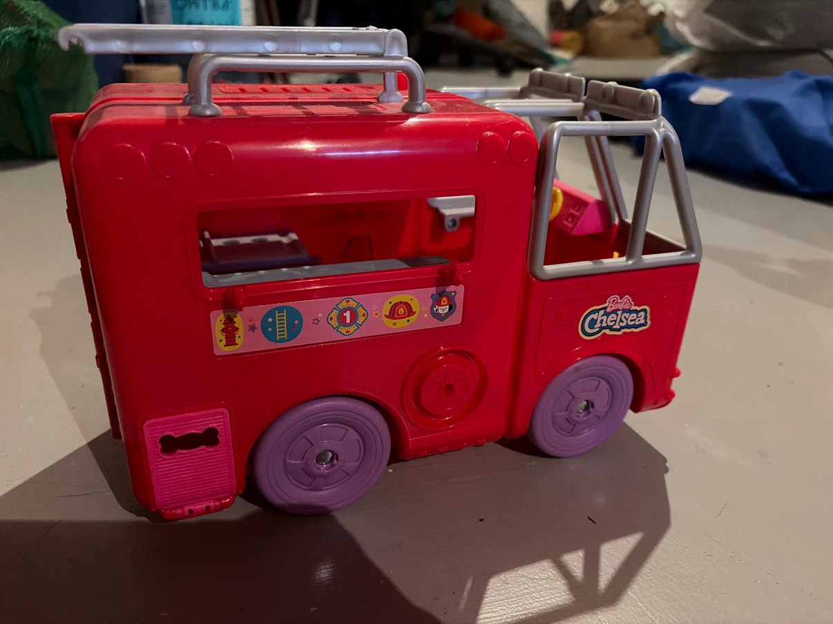 Barbie Chelsea Fire Truck Playset