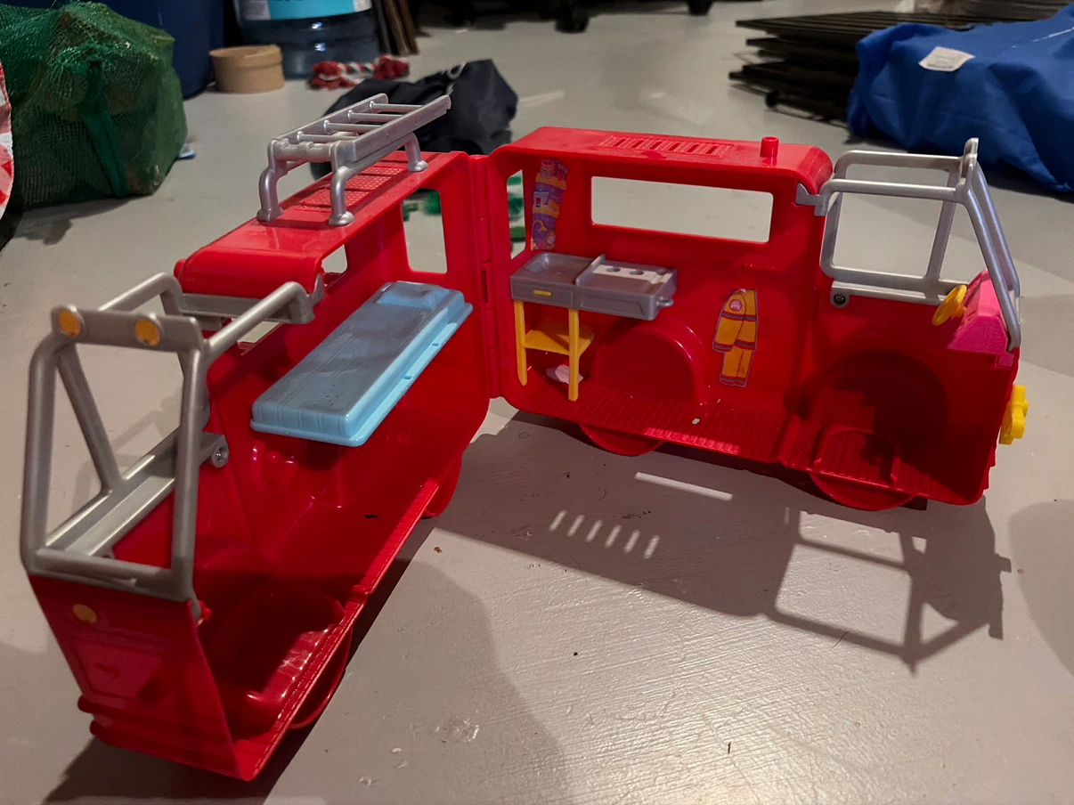 Barbie Chelsea Fire Truck Playset - photo 2