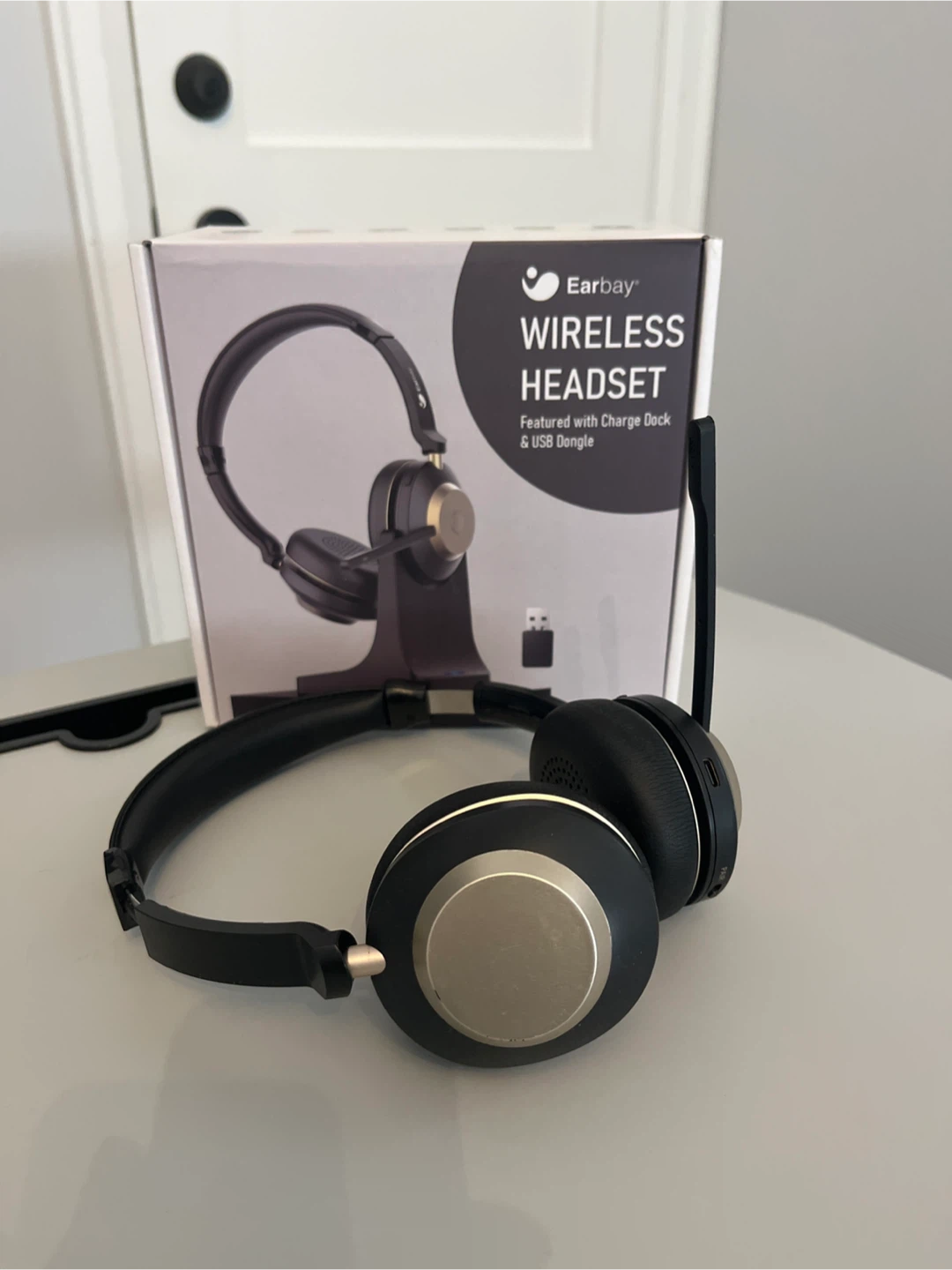 Earbay Wireless Headset with Charge Dock & USB Dongle