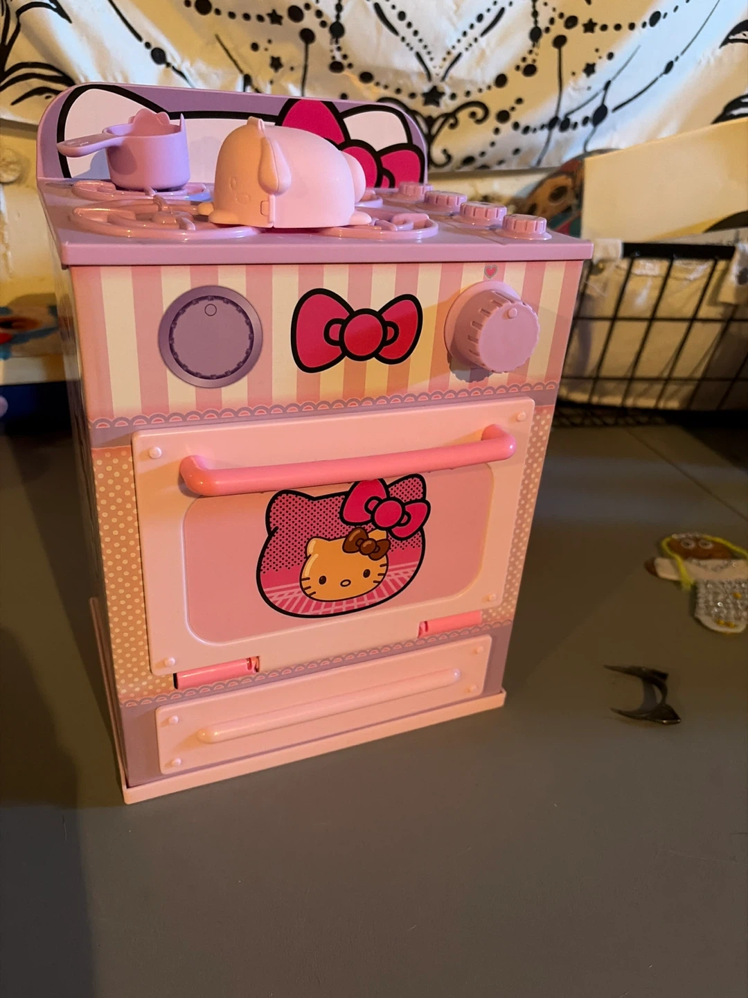 Hello Kitty Play Kitchen Stove Toy
