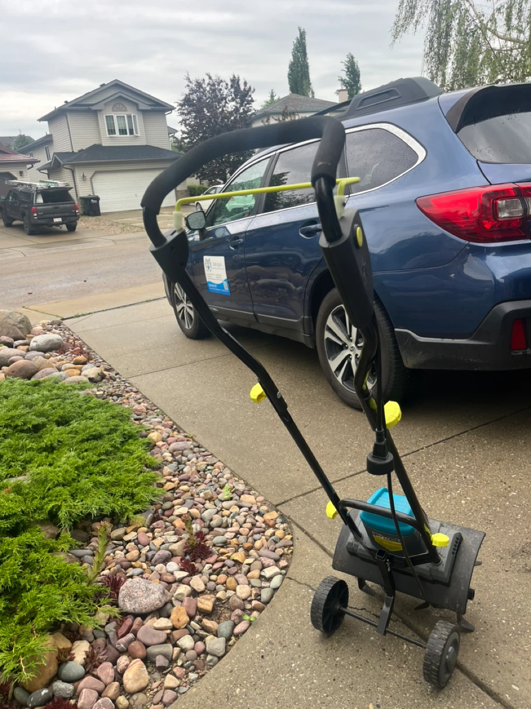 Electric Yardworks Tiller - photo 3