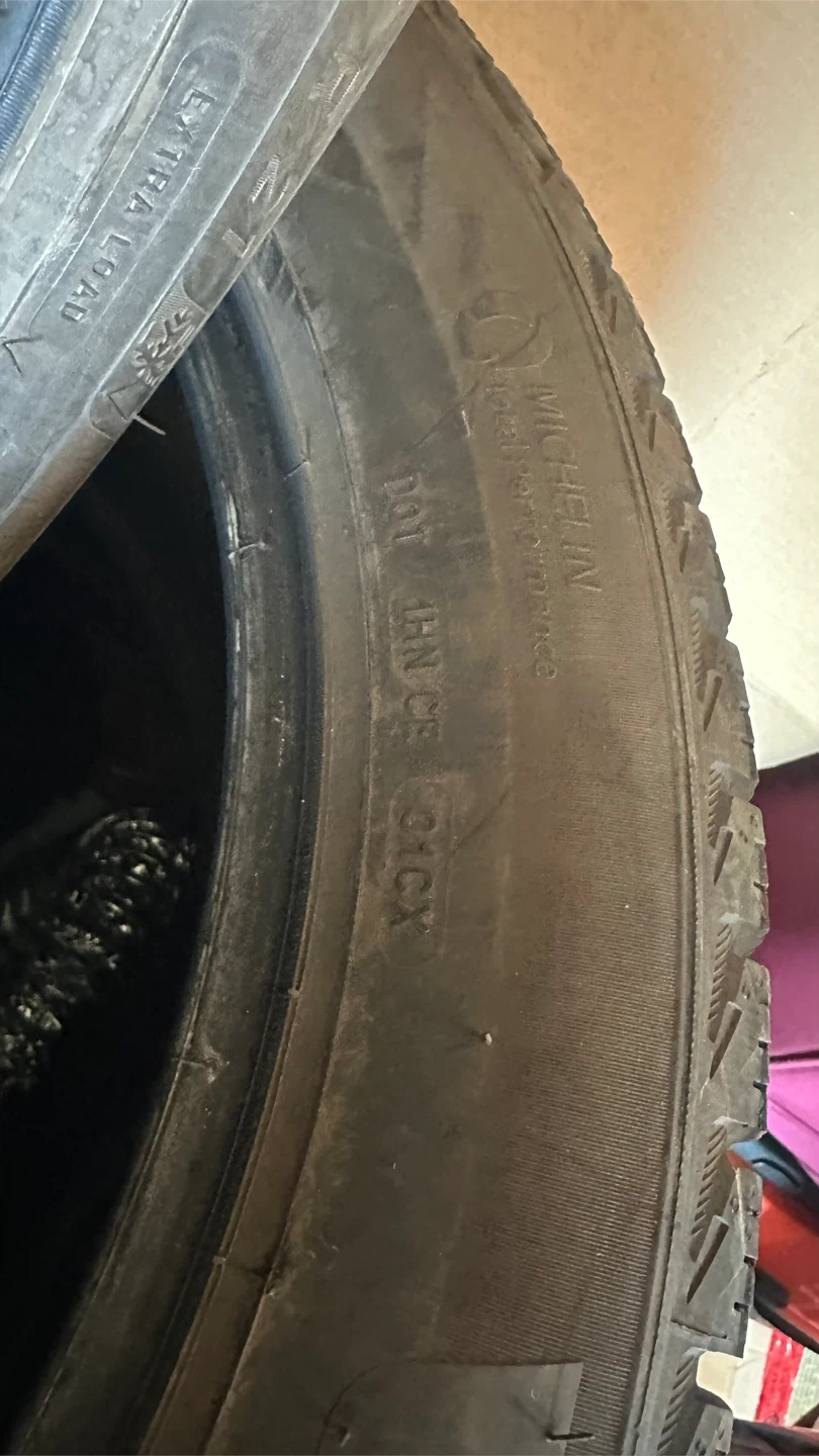 Michelin X-Ice Snow SUV 275/45 R 21 Tires extra load