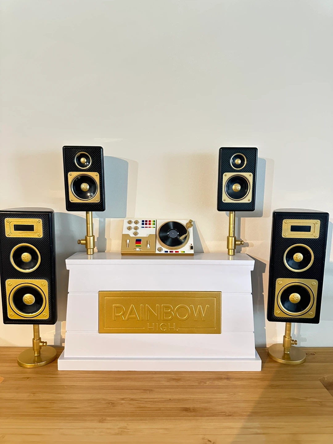 Music Playset Rainbow High DJ Booth with Speakers for Dolls - photo 3