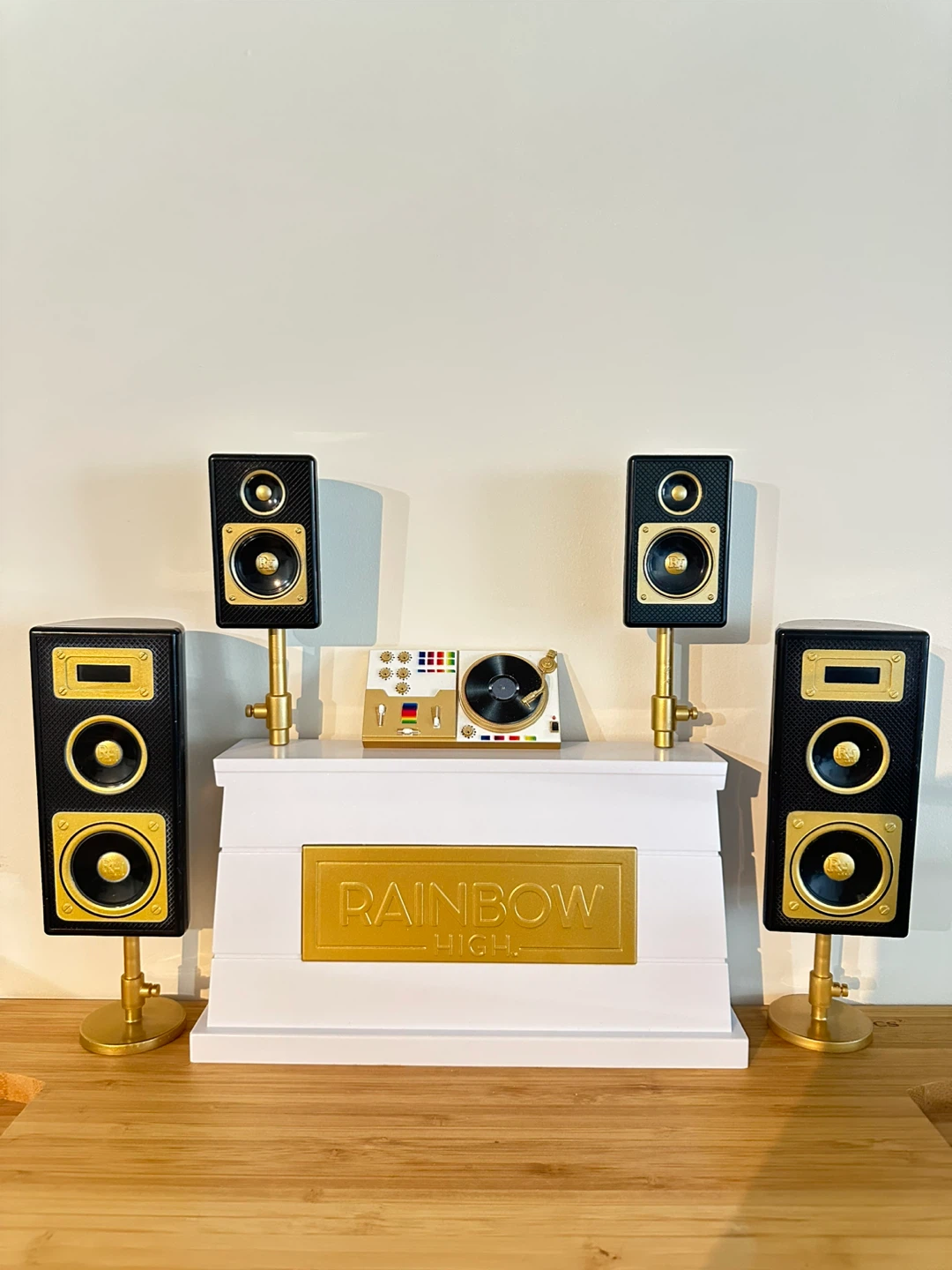 Music Playset Rainbow High DJ Booth with Speakers for Dolls - photo 4
