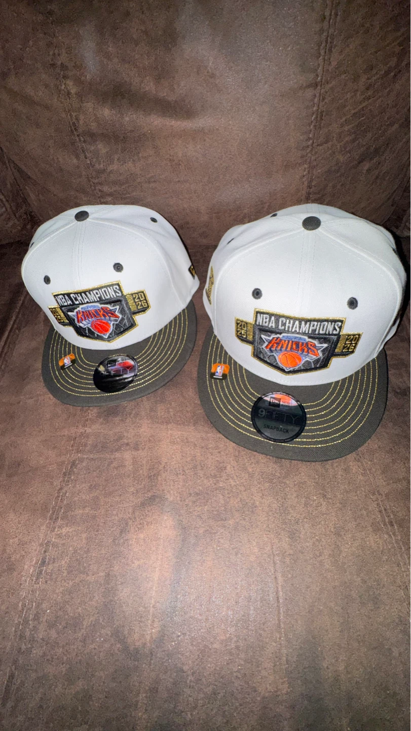 NY Knicks Championship Locker Room Hat - Snapback