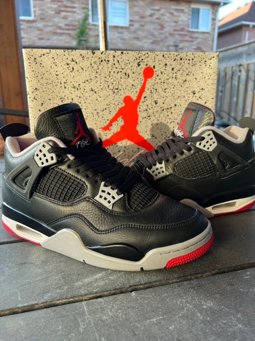 Air Jordan 4 Retro 'Bred'