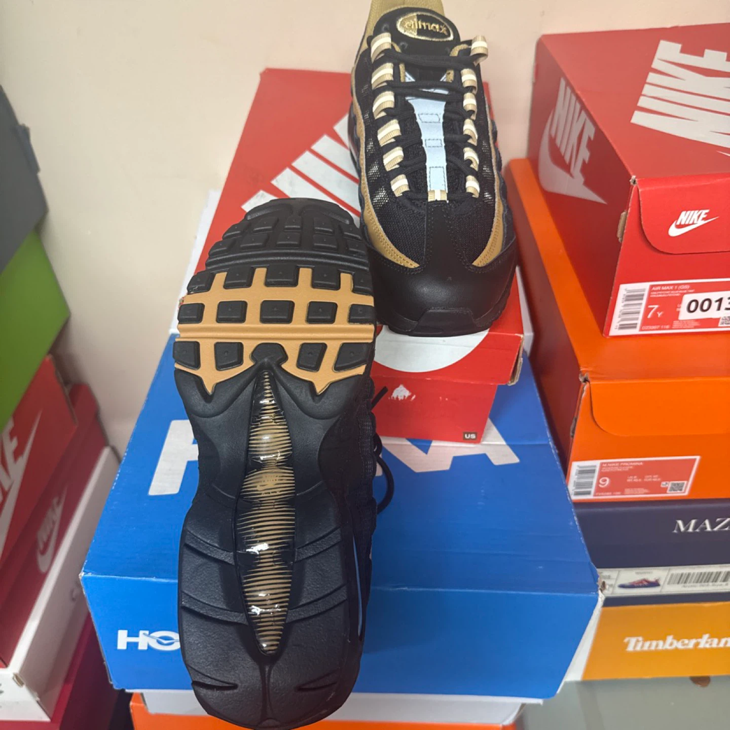Nike Air Max 95 Running Shoes - photo 4