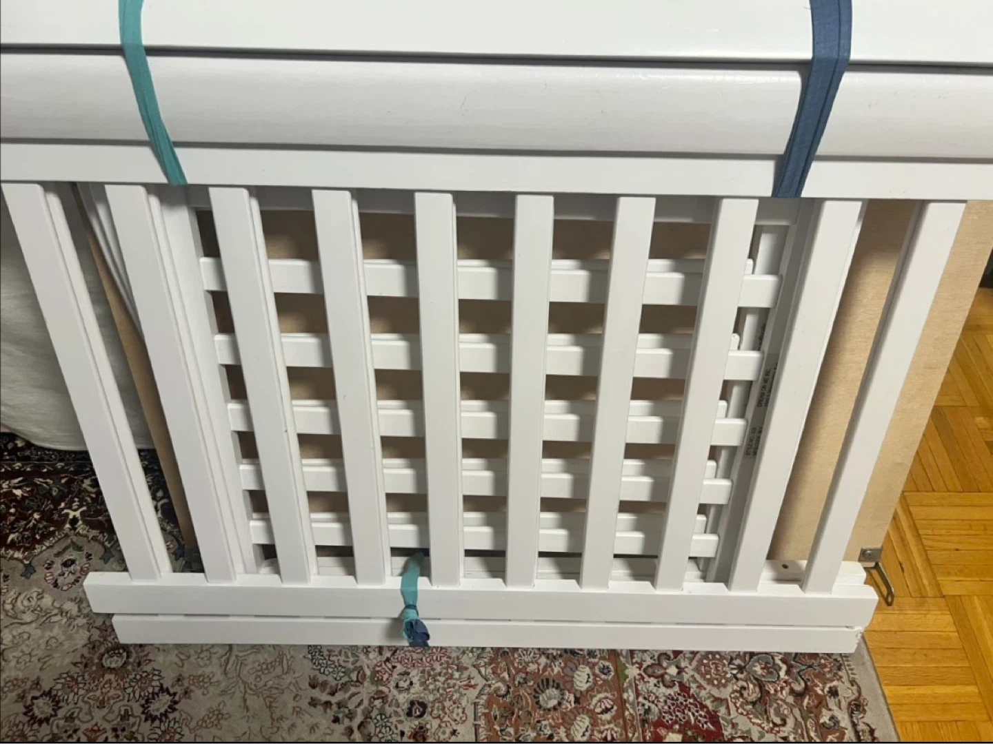White Wooden mini Crib - photo 4