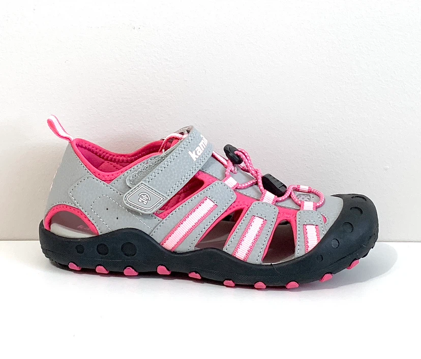 Kamik Kids Crab Sandals Girls Size 4 Closed-Toe Water Sandal NEW