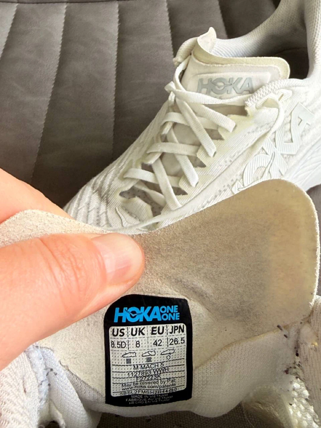 Men's Hoka Sneakers 8,5 - photo 3