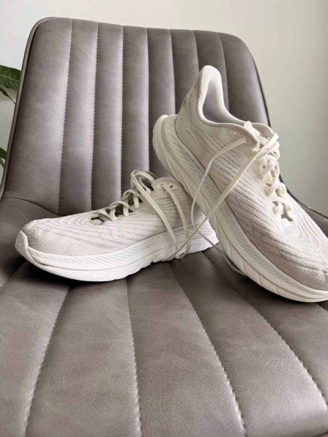 Men's Hoka Sneakers 8,5 - photo 2