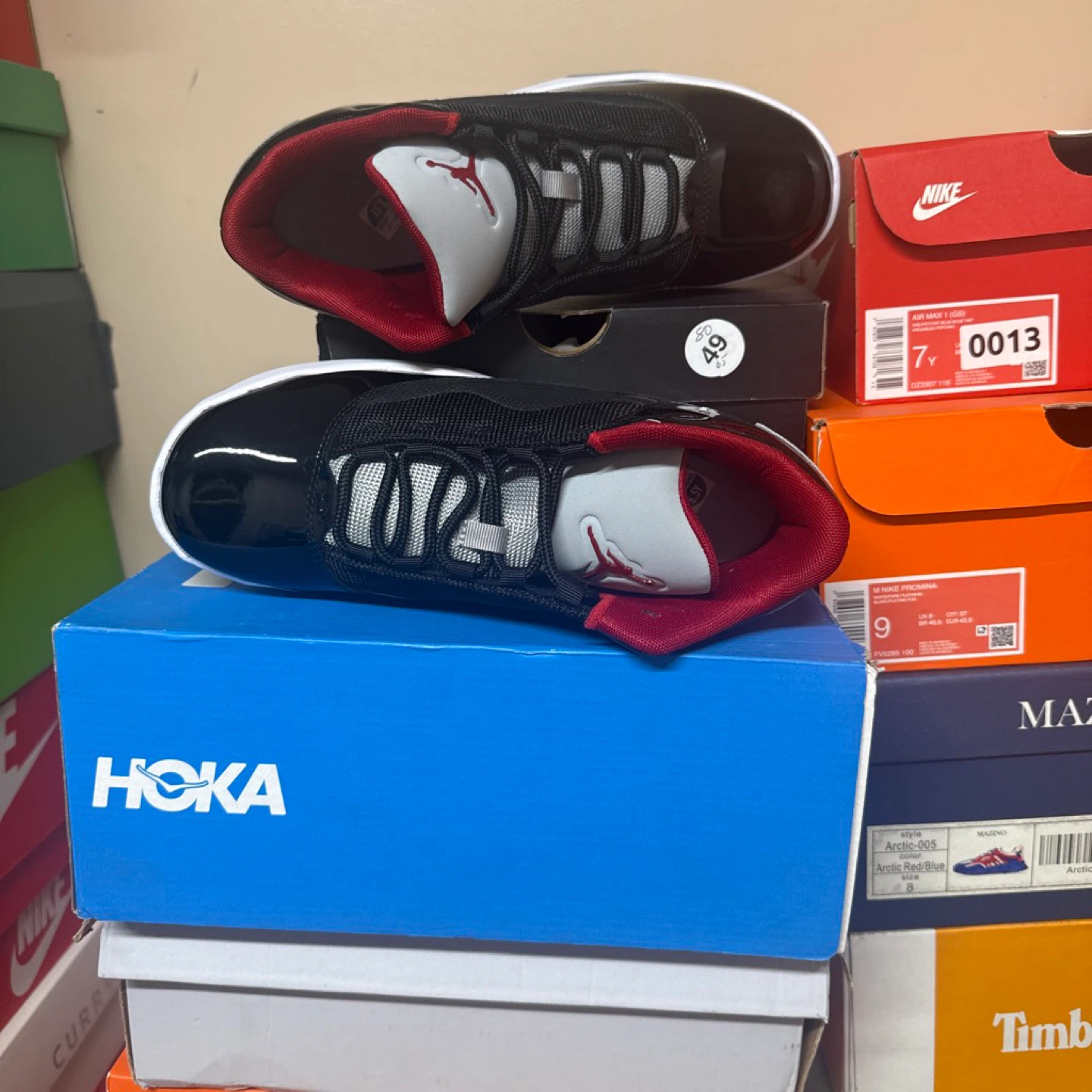 Jordan Max Aura 2 (GS) Black Red Shoes - photo 4