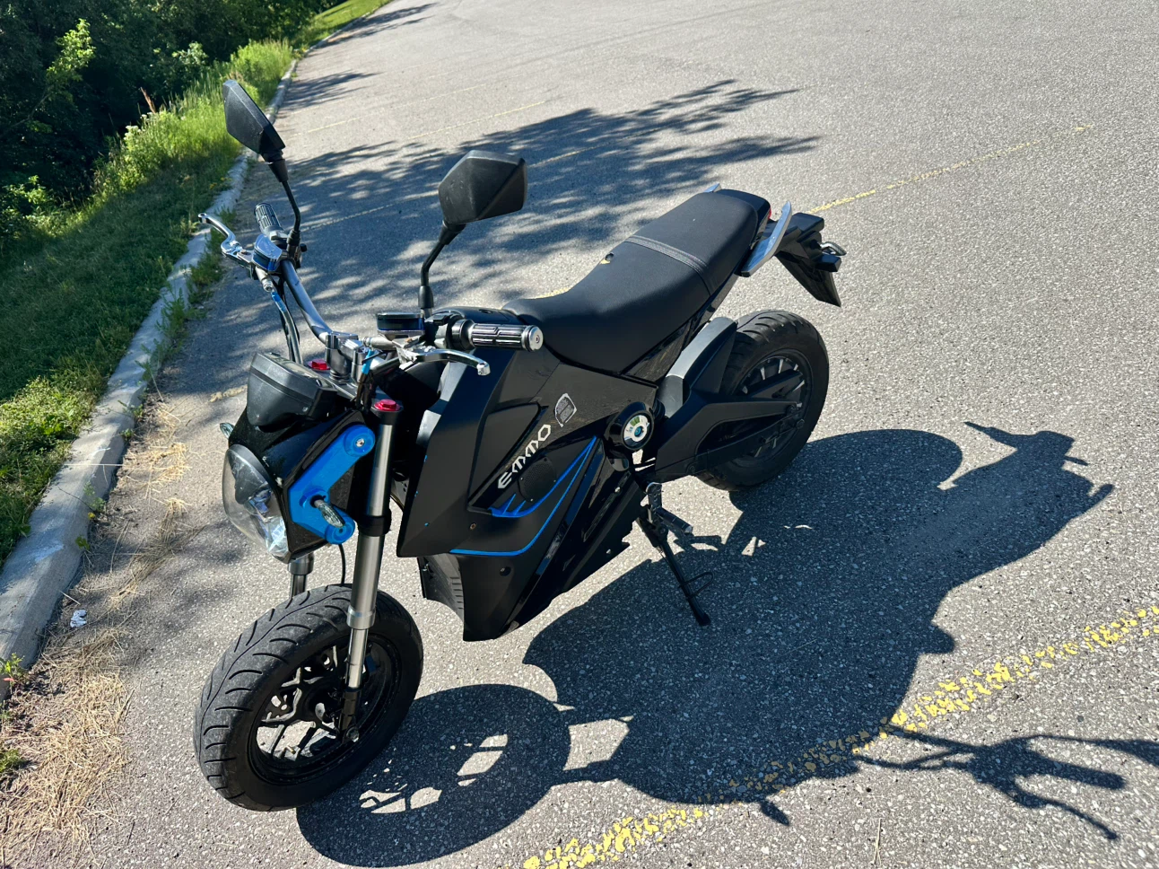 ( NEED SOLD ASAP) Emmo Knight Turbo E-Bike 72 km/h - photo 2