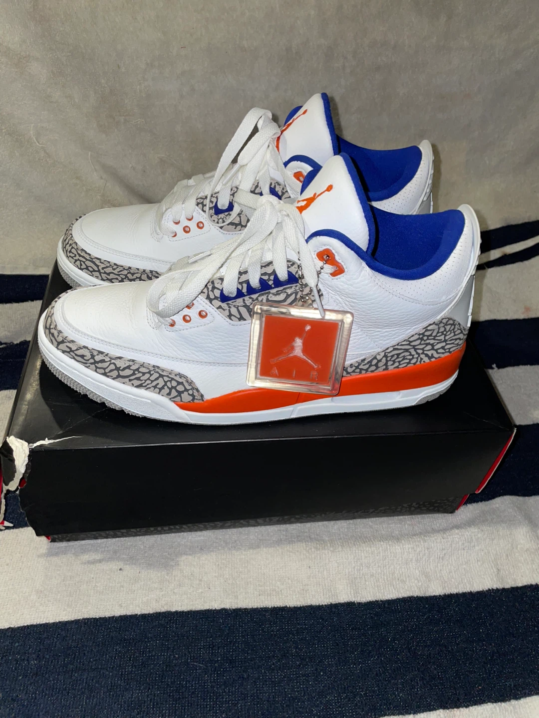 Jordan 3’s Knicks (RARE)
