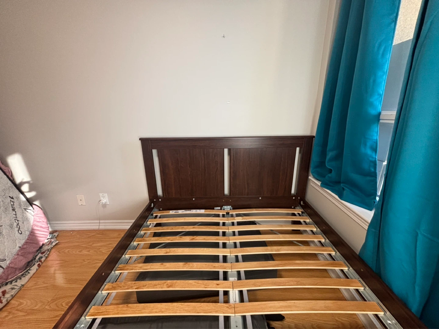 IKEA Double Bed Frame Full + 10” mattress (6months used) - photo 3