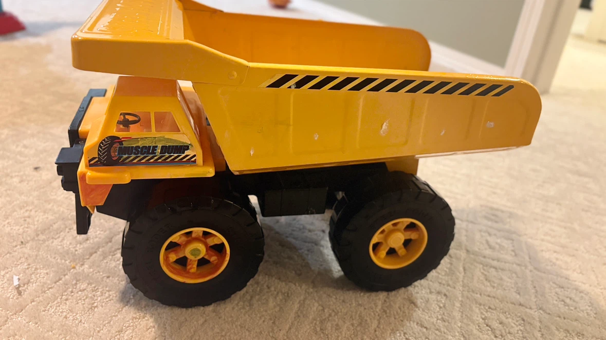 Steel Roder Muscle Dump Truck & Hard Hat