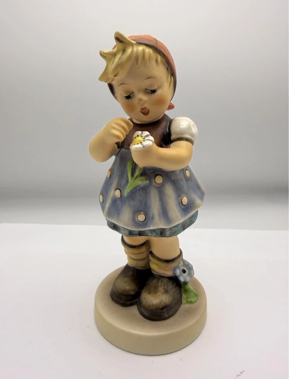 1972 Goebel Hummel “Daises Don’t Tell” #380 - photo 3