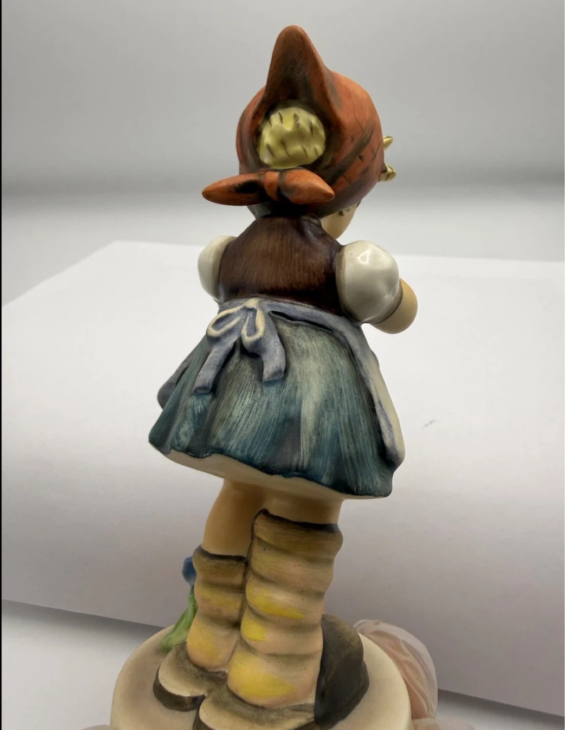 1972 Goebel Hummel “Daises Don’t Tell” #380 - photo 5