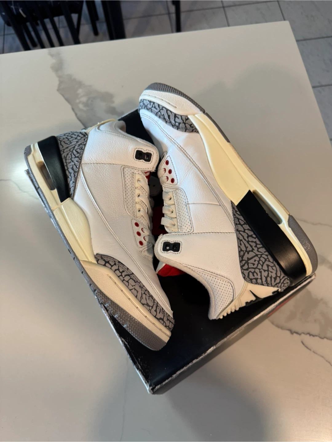 Air Jordan 3 White Cement Reimagined - Size 9.5M - photo 2