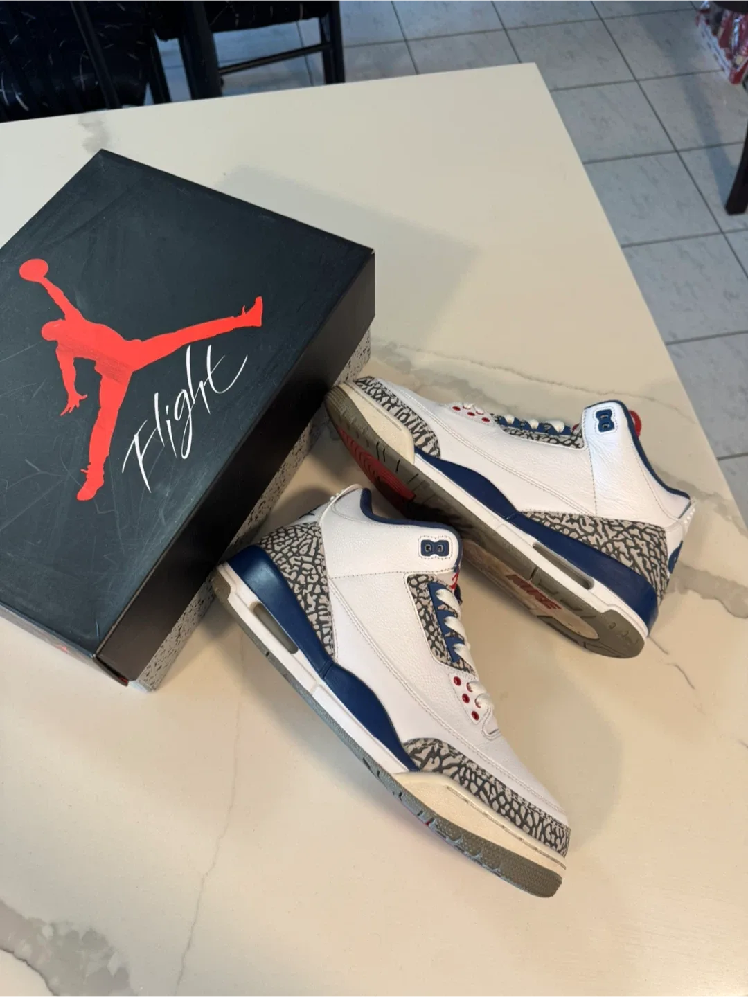 Air Jordan 3 True Blue - Size 9.5M
