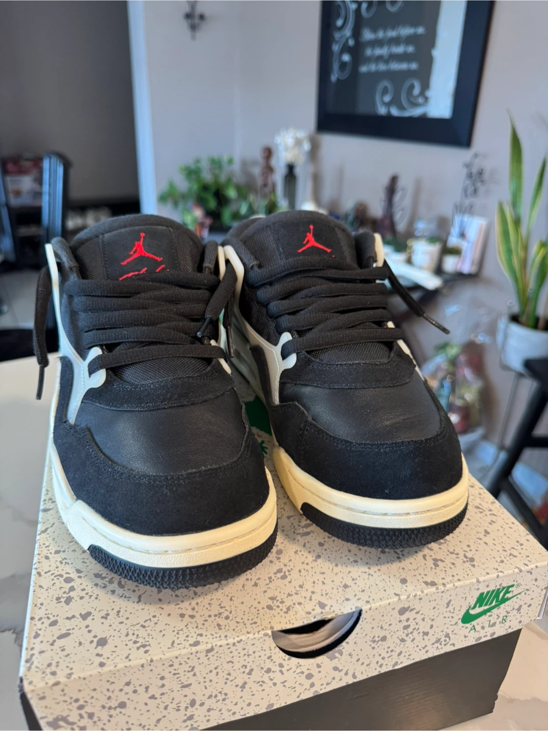 Air Jordan 4 RM Black/Sail - Size 10M - photo 4