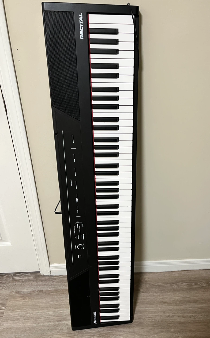 Keyboard piano