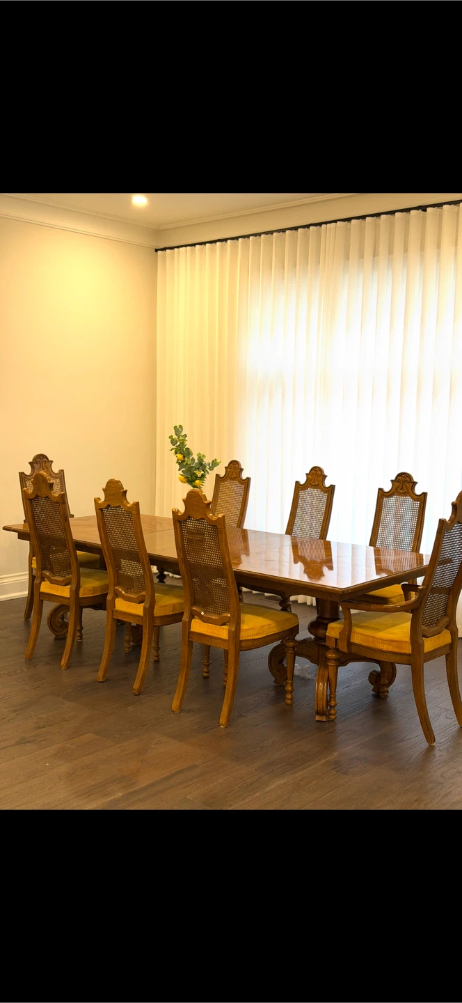 Beautiful vintage solid wood dinning set with 8 can-back chairs - photo 4
