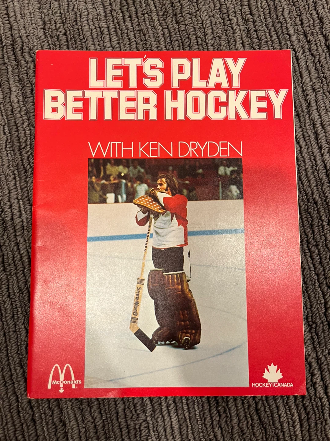 1973 MCDONALD'S LET'S PLAY BETTER HOCKEY MAGAZINE