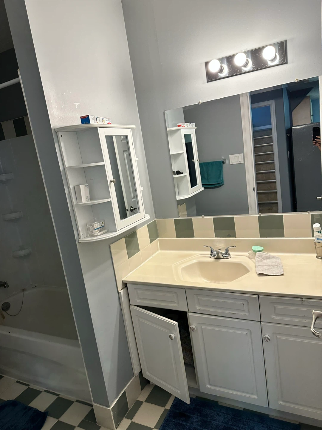 Basement for rent - photo 3