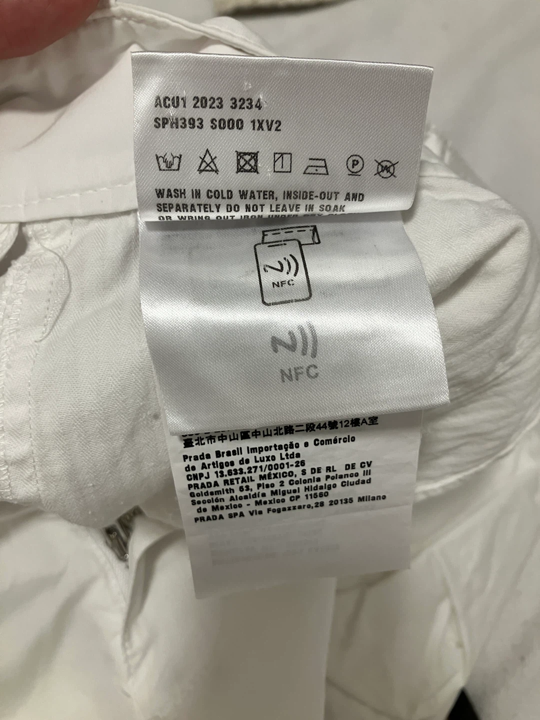 Prada White Cargo Shorts - photo 4