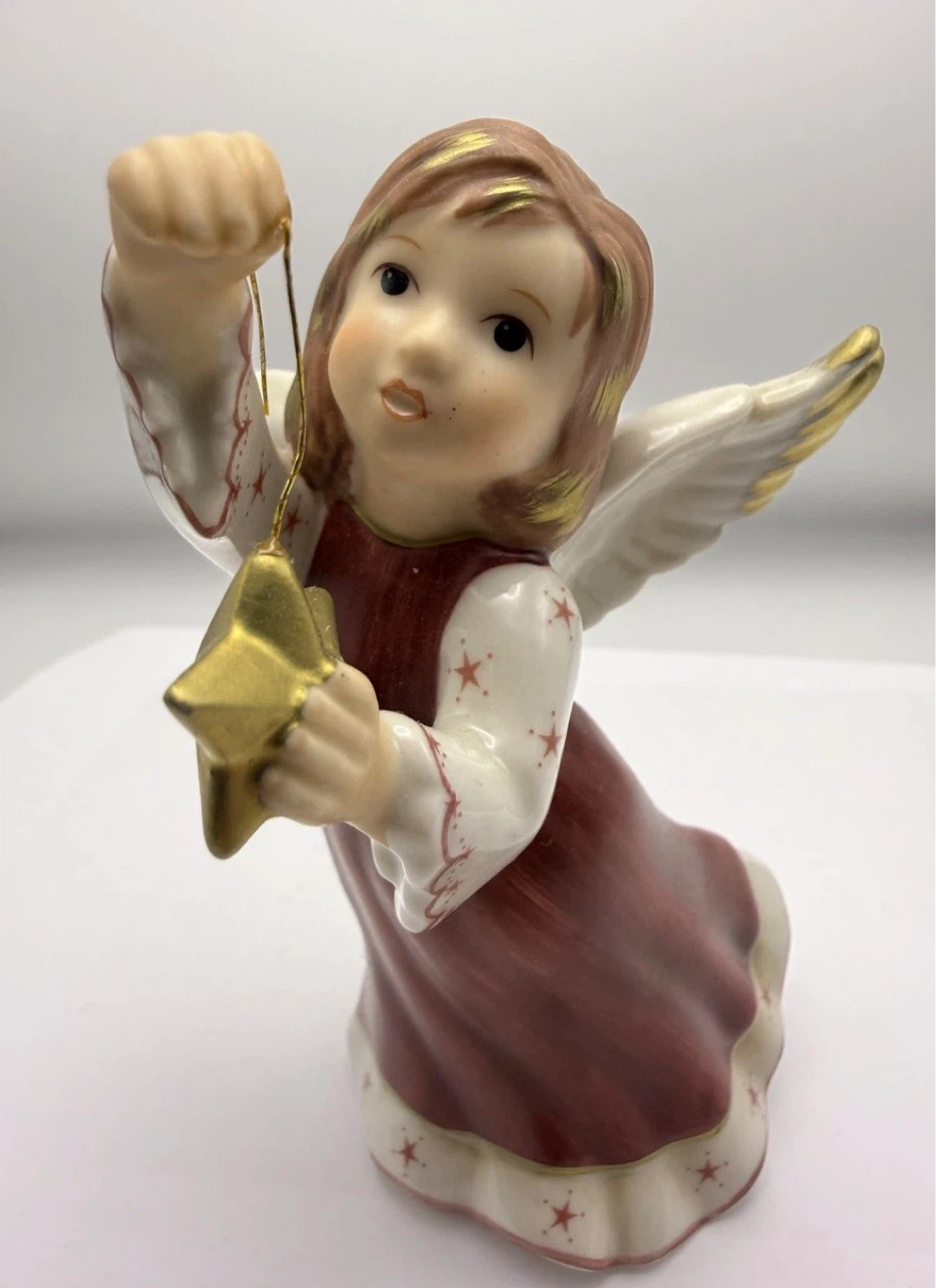 2007 Goebel Angel Hanging Ornament Figurine Limited num 41204