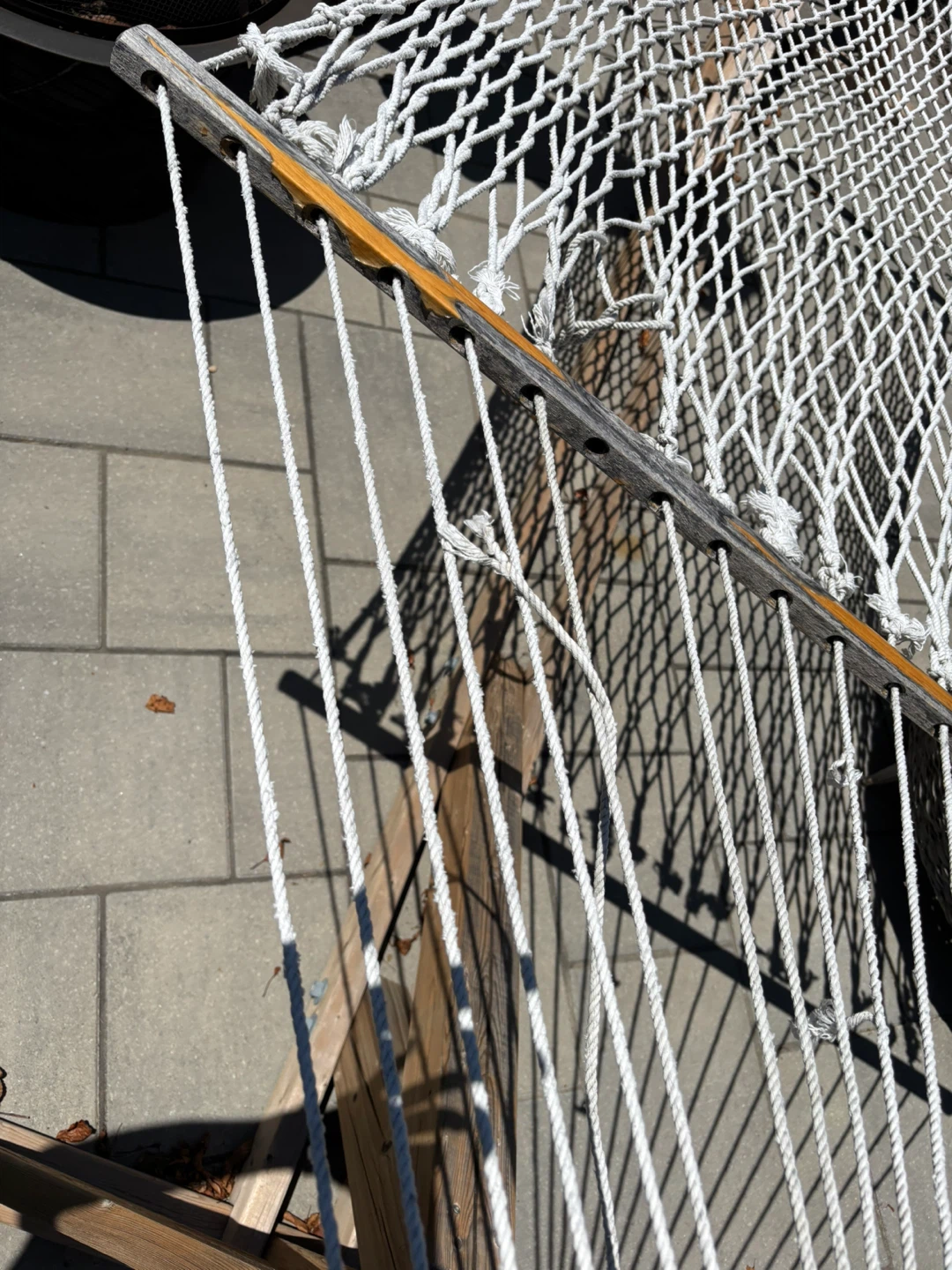 White Rope Hammock with Wooden Stand - photo 4