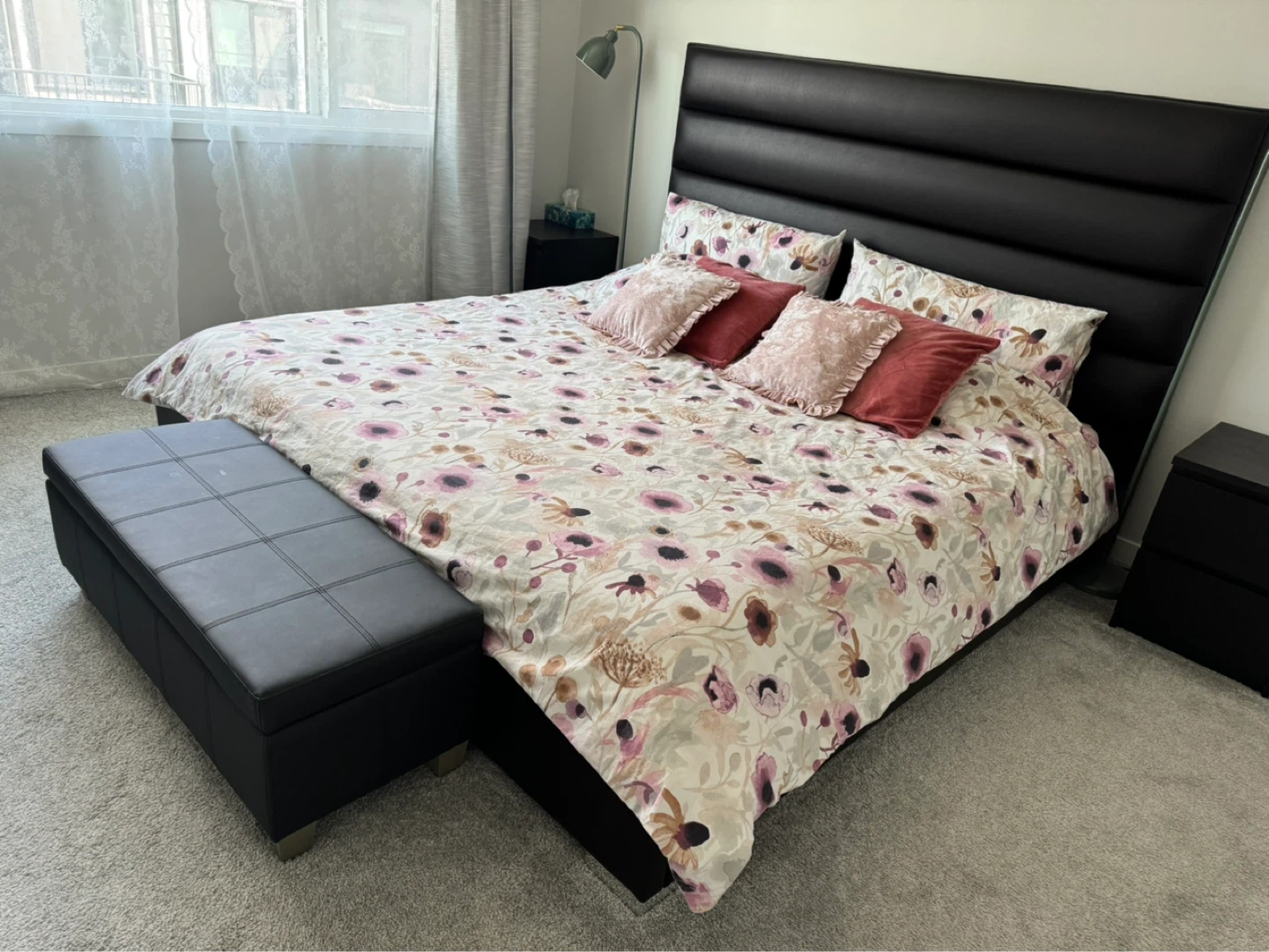 Upholstered Platform Bed with mattress- King Size - photo 4