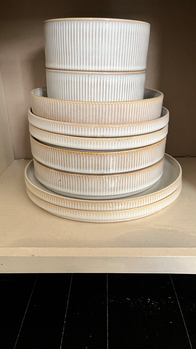 NEW Set of 13 Ceramic dinnerware (bowls and plates) - photo 2