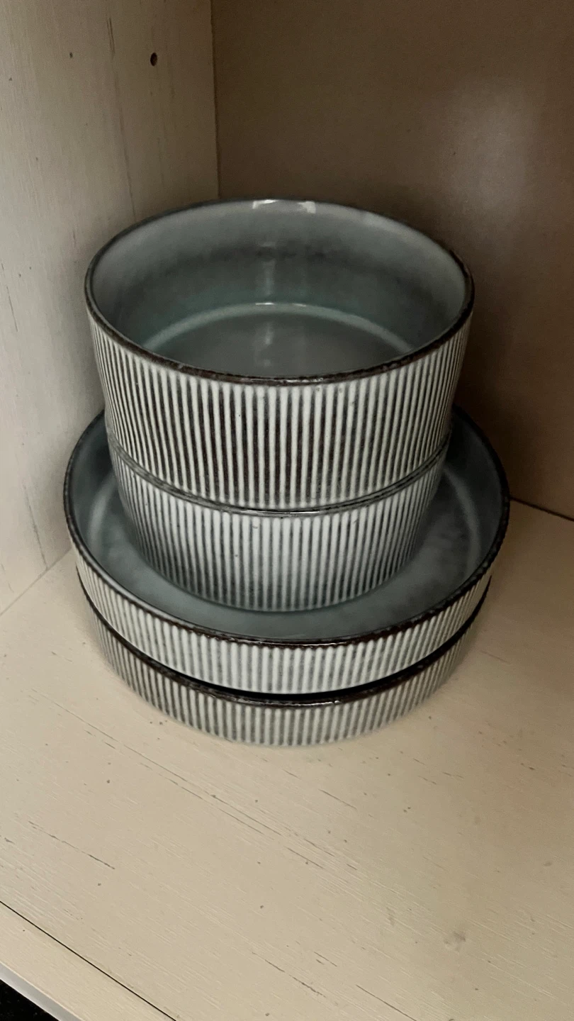 NEW Set of 13 Ceramic dinnerware (bowls and plates) - photo 4