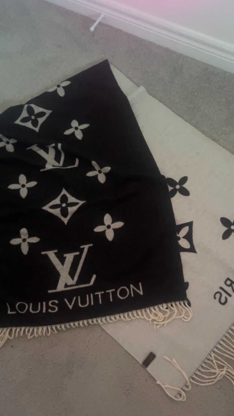 Louis Vuitton Scarf