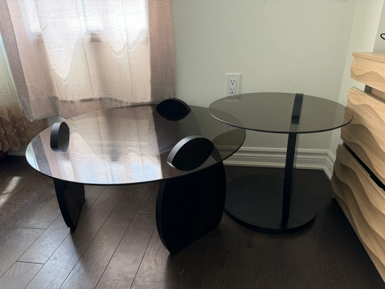 Set of 2 modern nesting coffee tables - photo 4