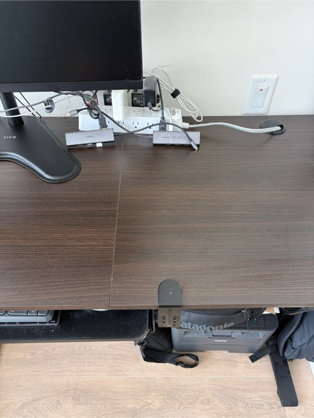 MOTIONGREY Elecrtic Motor Height Adjustable Standing Desk - photo 3