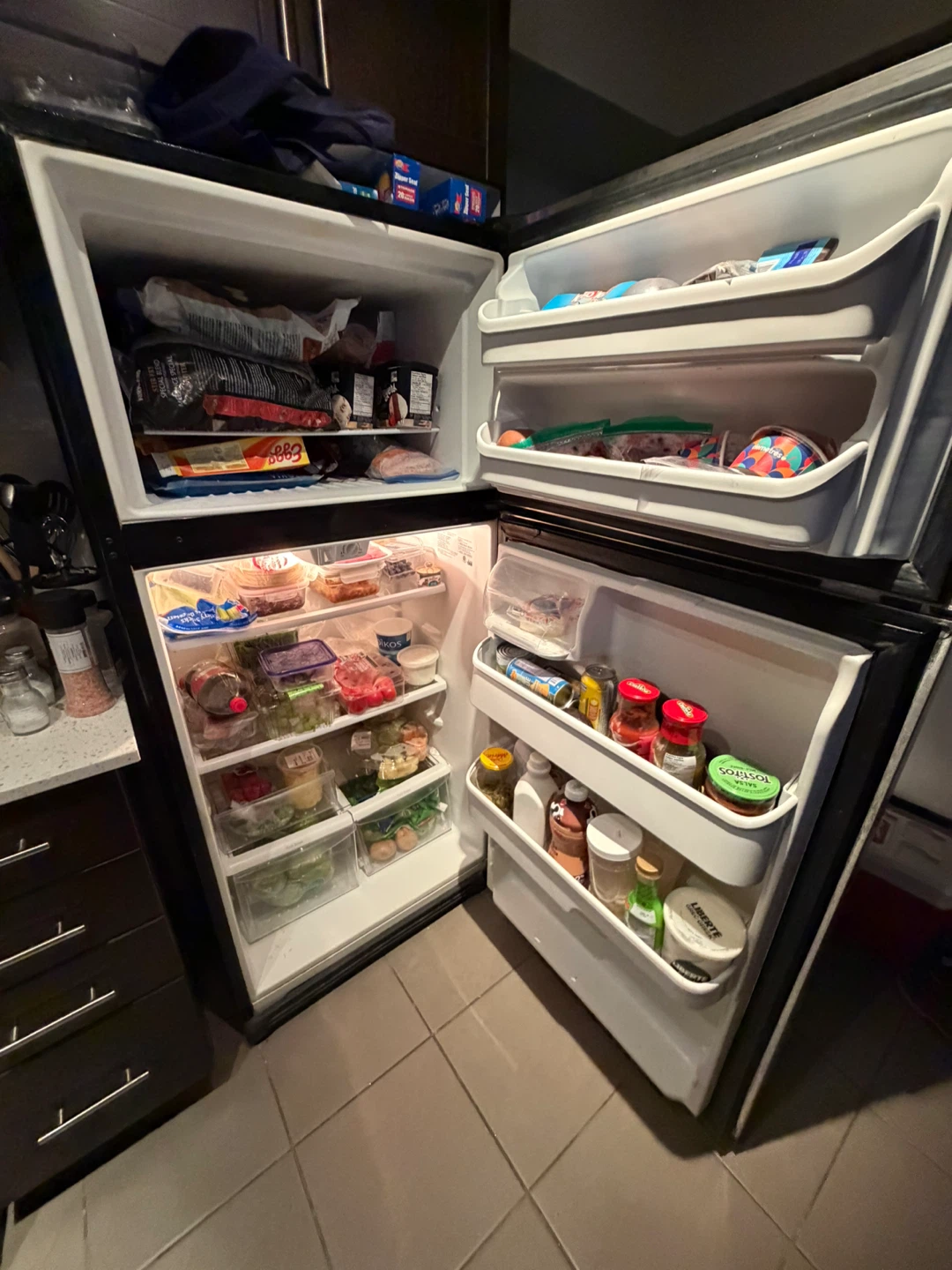 Frigidaire Refrigerator - photo 2