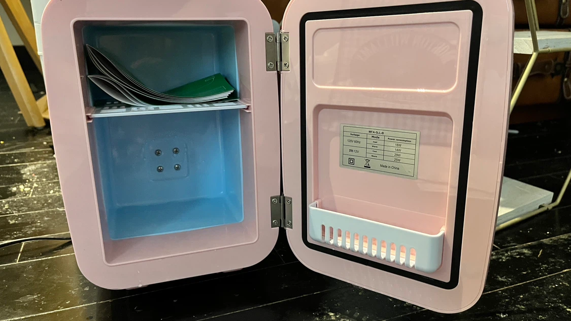Caynel Mini Fridge - photo 2