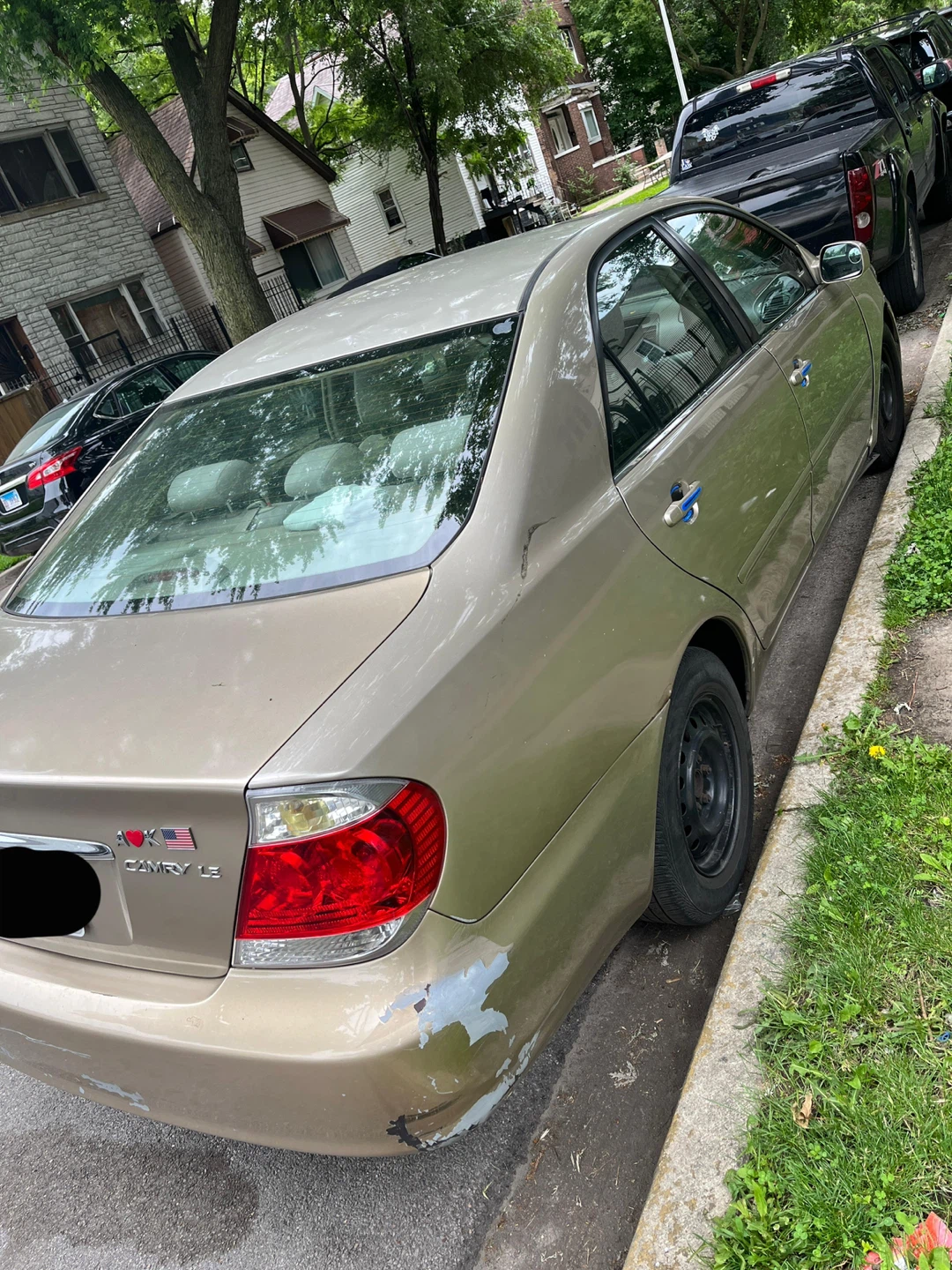 2005 Toyota Camry LE Sedan - photo 4