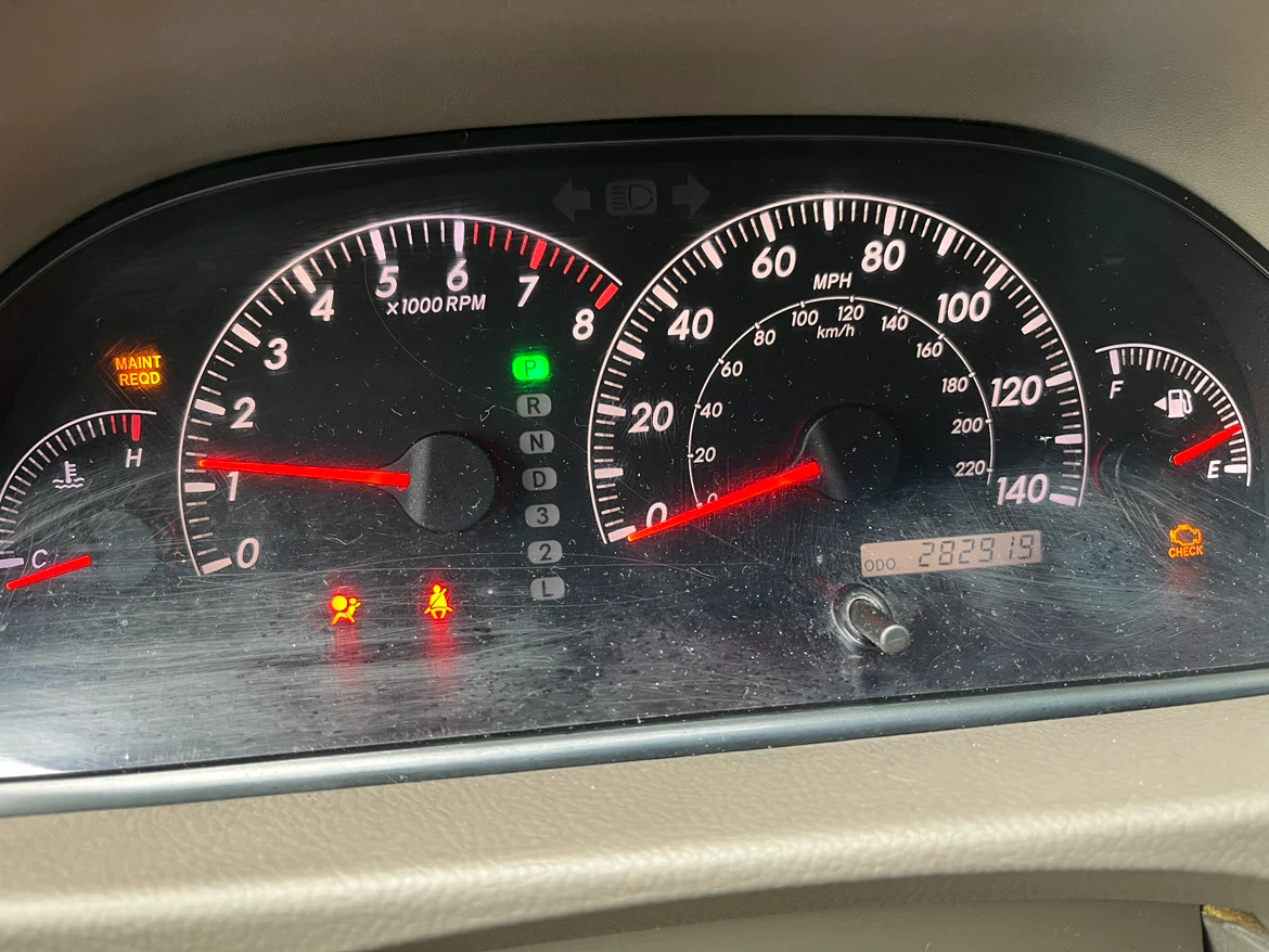2005 Toyota Camry LE Sedan - photo 5