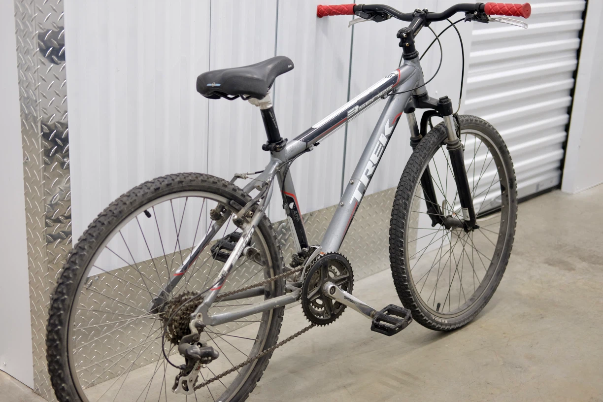 Trek series 3500 Mountain Bike - photo 3