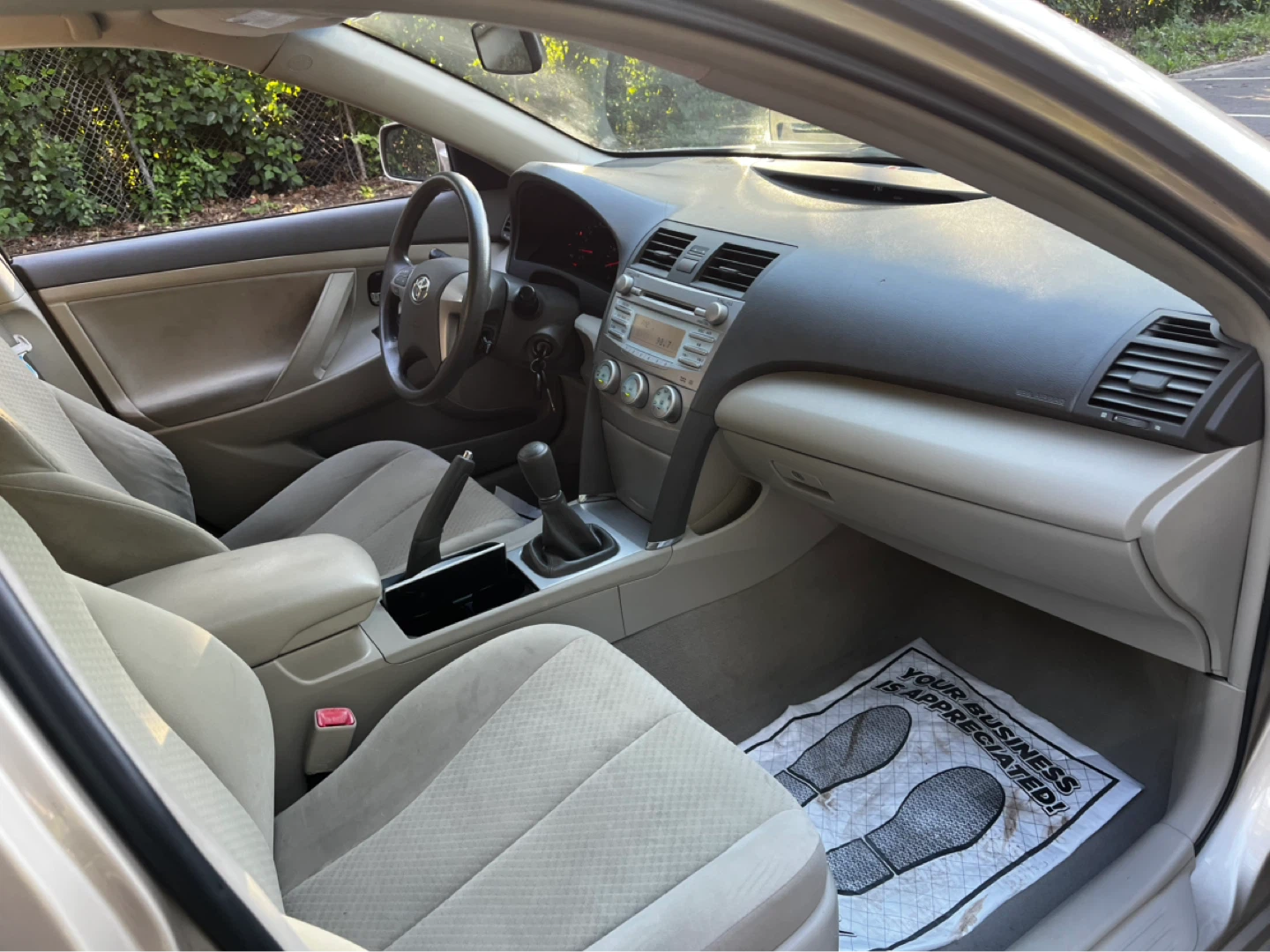 2009 Toyota Camry 5 speed manual - photo 3