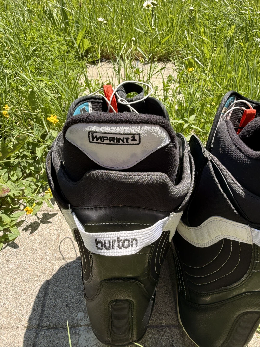 Burton Women's Mint Snowboard Boots - US Size 10 - photo 2