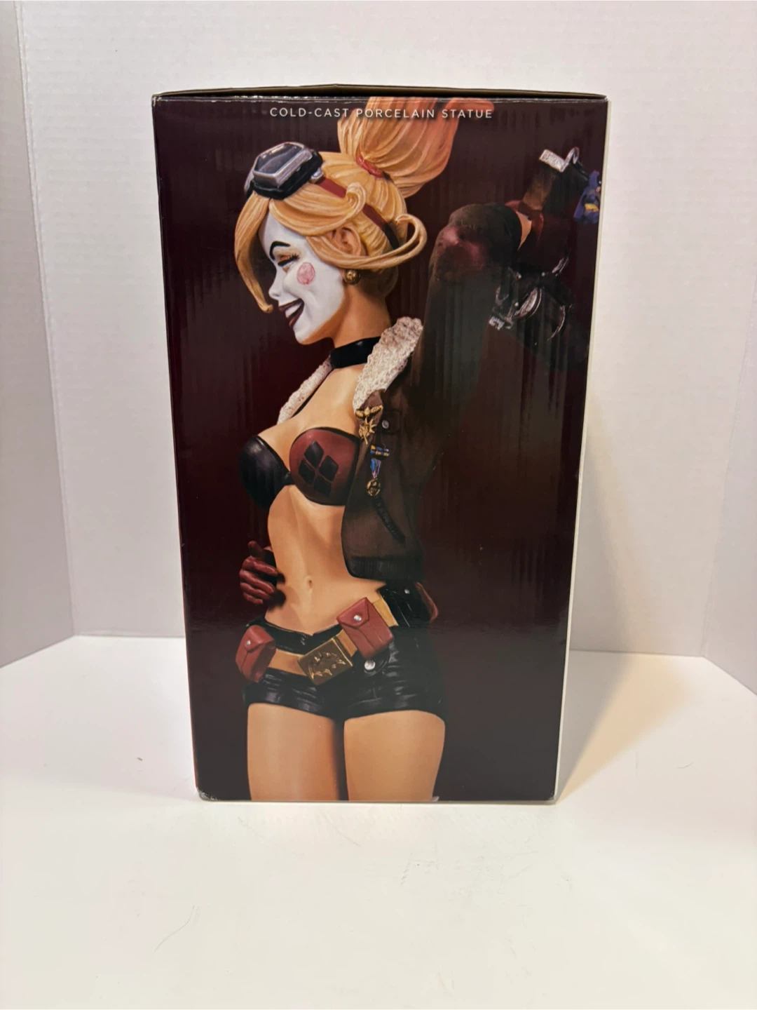DC Comics Bombshells Harley Quinn statue Limited Edition - photo 2