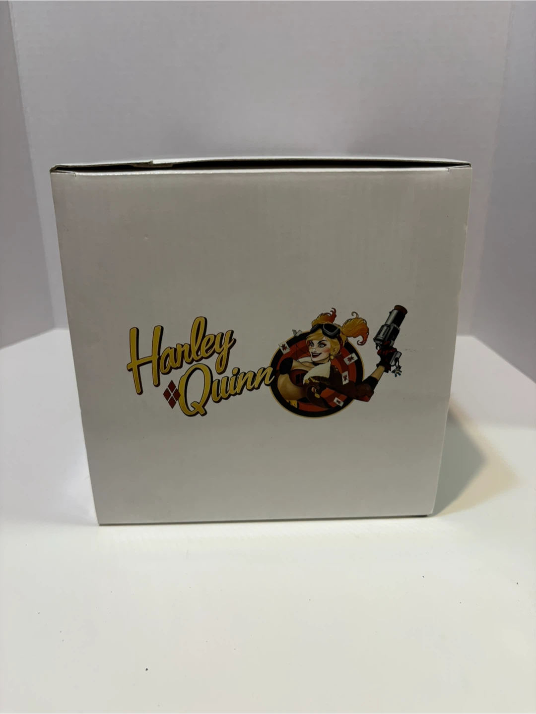 DC Comics Bombshells Harley Quinn statue Limited Edition - photo 5