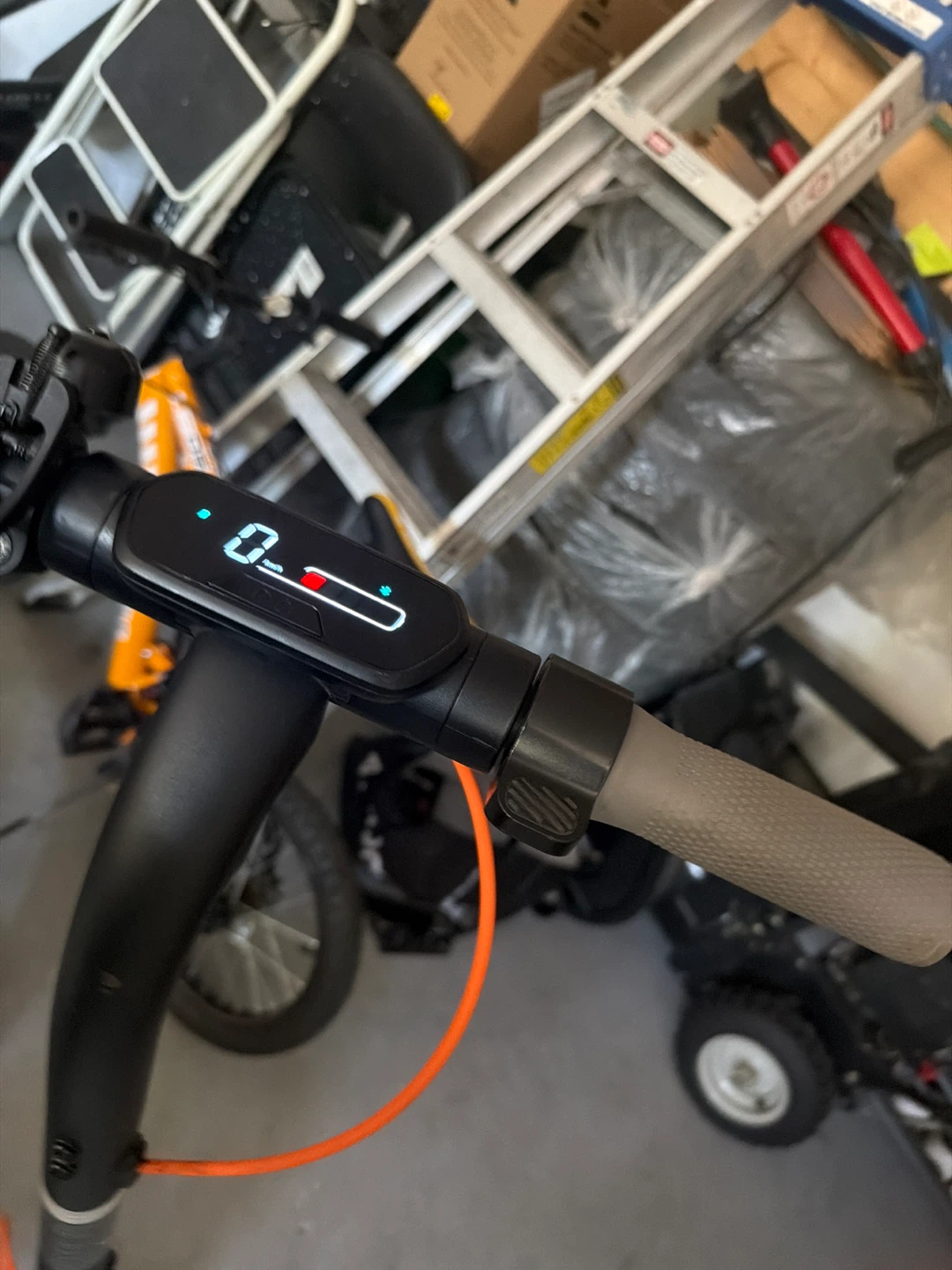 Ninebot e2 pro - photo 2